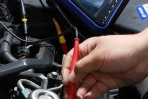 TÉCNICO AUTOMOTRIZ SERRANO